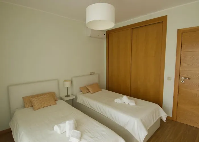 Do Pinhal アパート ヴィラモウラ